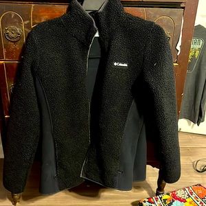 Women’s Columbia jacket